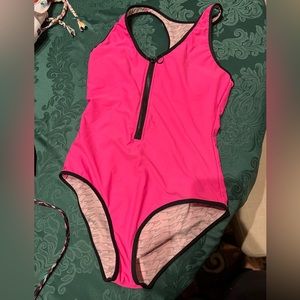 Marilyn Monroe Sport Suite